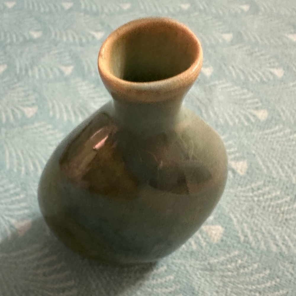 Pottery bud vase